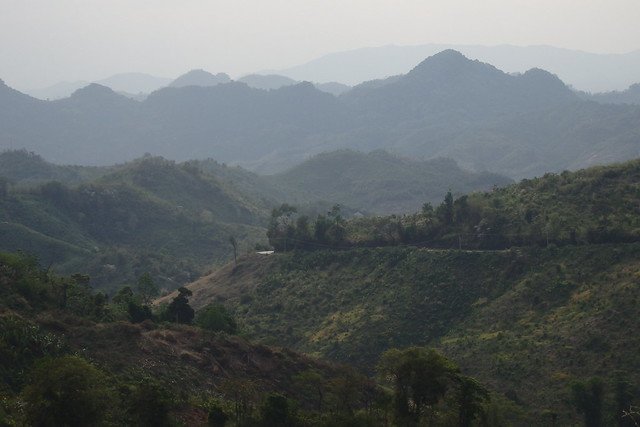 Kleingruppen Radreise Laos: Authentische Erlebnisse und unberührte Natur auf zwei Rädern